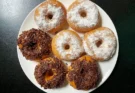 Terinspirasi Pinkan Mambo yang Kini Jualan Donat, Begini Cara Bikin Donat Kampung yang Empuk dan Enak!