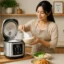 Seorang ibu muda sedang mengambil nasi dari Rice Cooker Low Carbo Polytron.